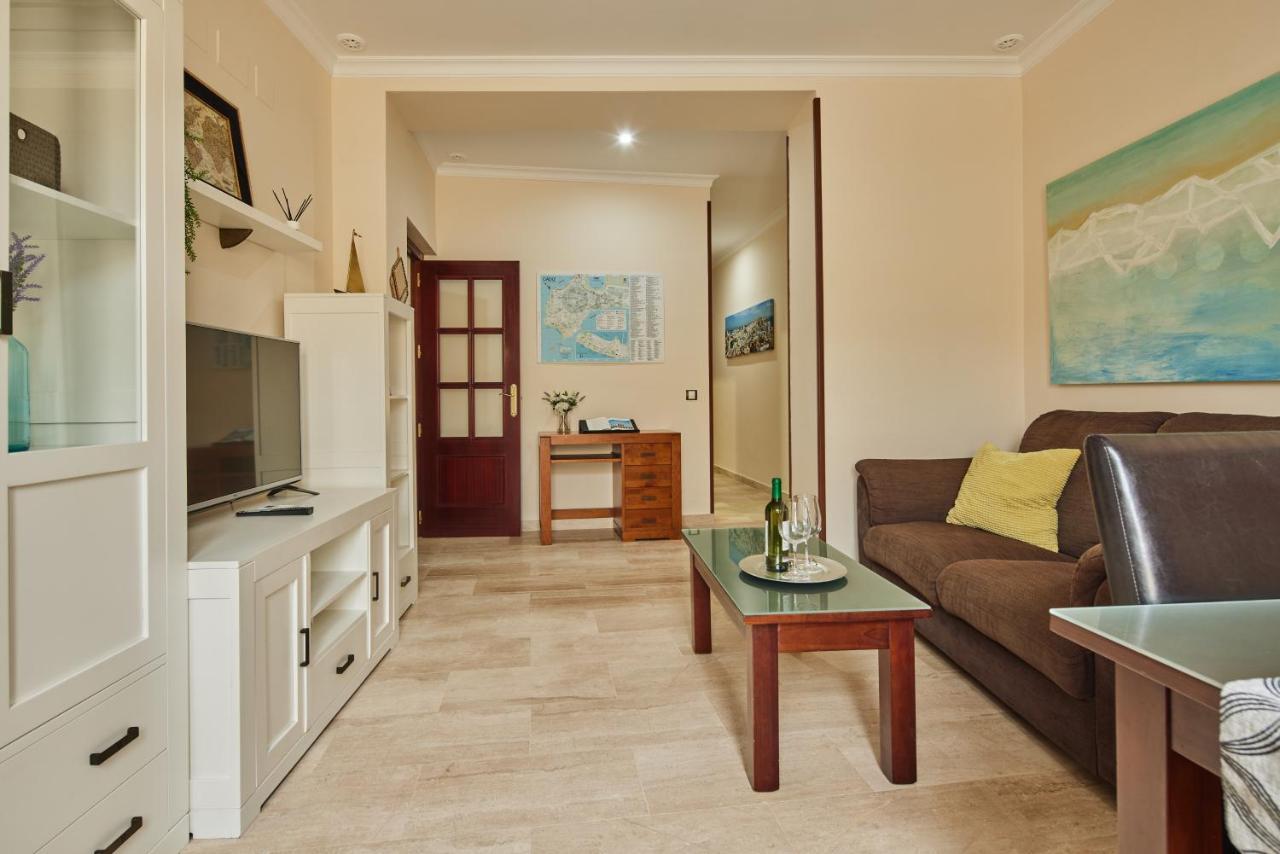 Apartamento Tavira Little Apartments Cadiz Exterior photo
